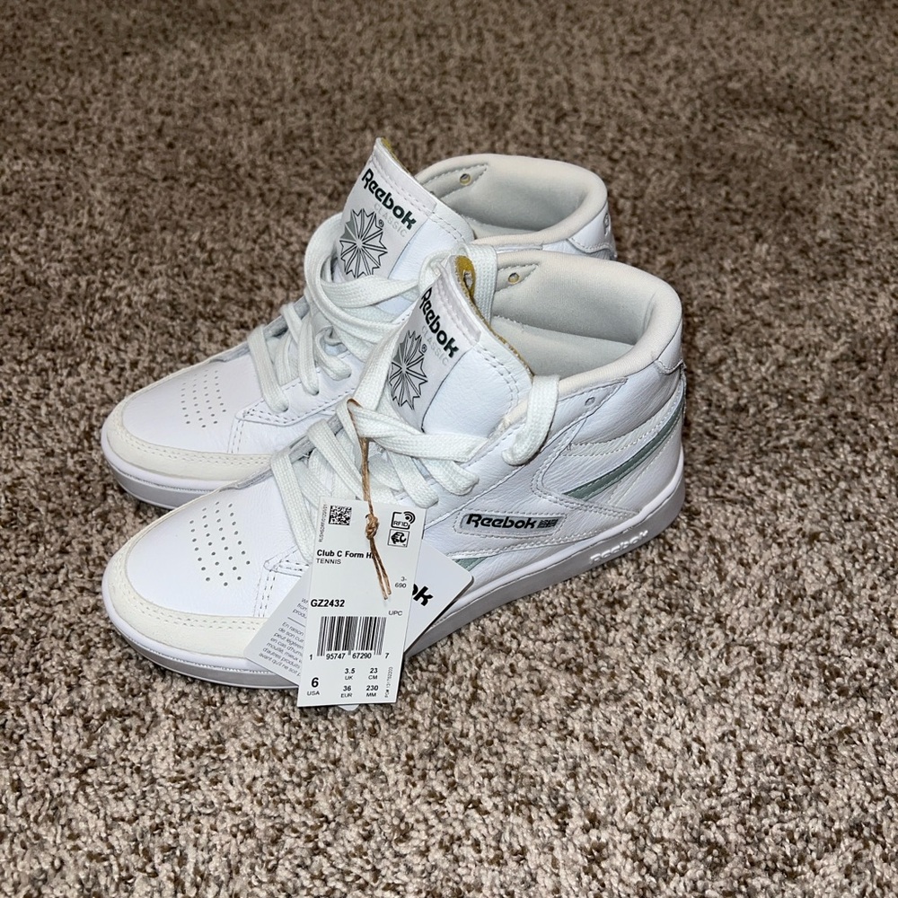 Reebok White and Mint Sneakers - Picture 3 of 6